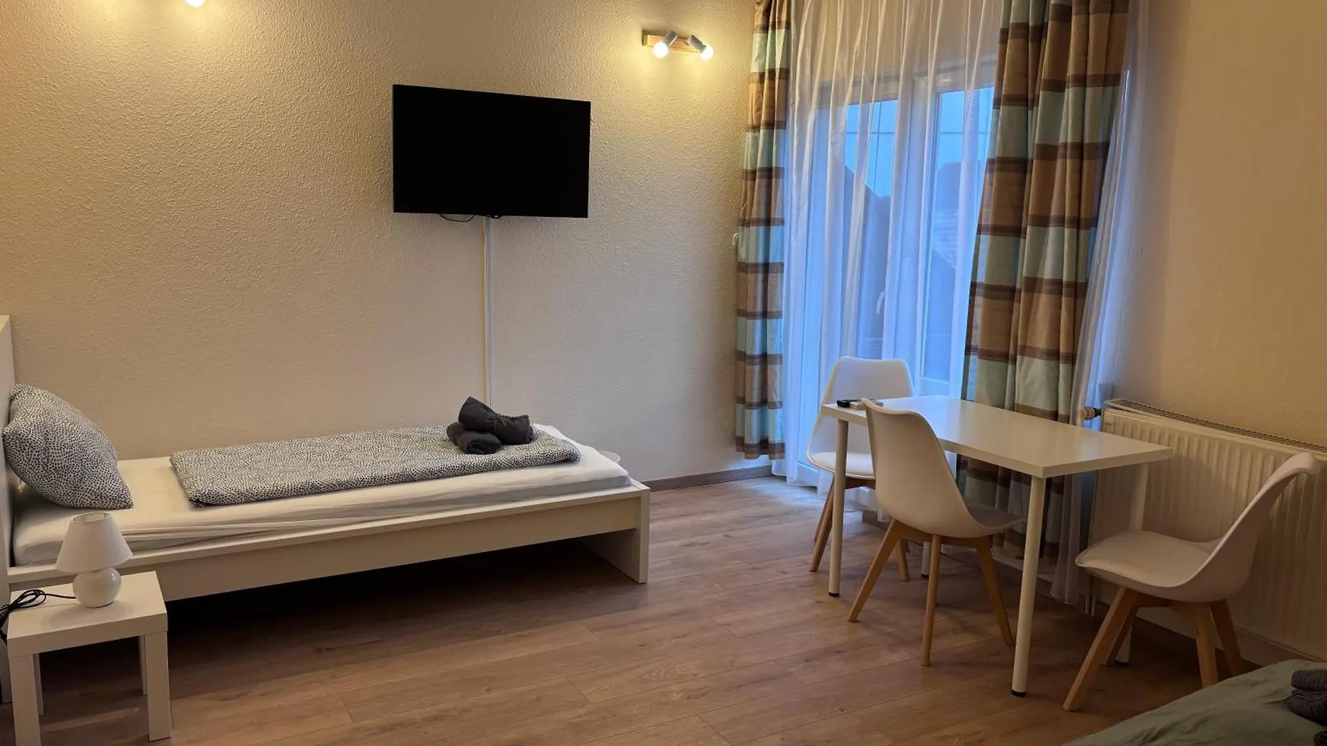 Airportmax Panzio Bed & Breakfast Vecses