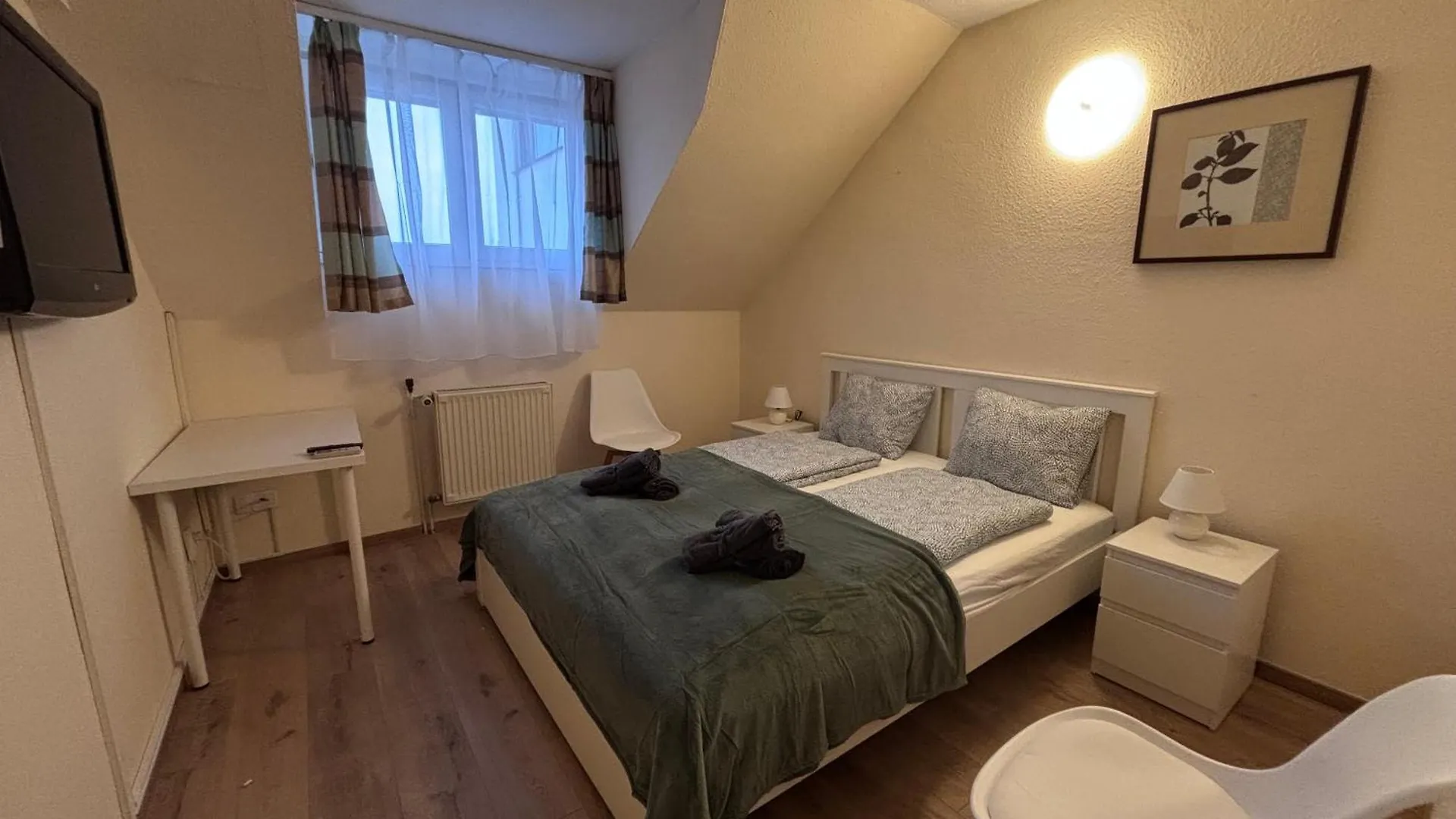 Airportmax Panzio Bed & Breakfast Vecses